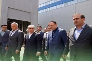 بازدید دبیر شورایعالی مناطق آزاد کشور و استاندار آذربایجان شرقی از شرکت تاو کاغذ ارس